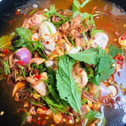 ร้านยำรสนัวร์