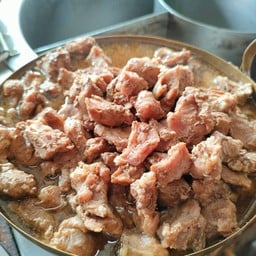หมูตุ๋นเปล่าๆ ขีดละ100 พร้อมน้ำจิ้มแจ่ว+น้ำซุป1ถุง
