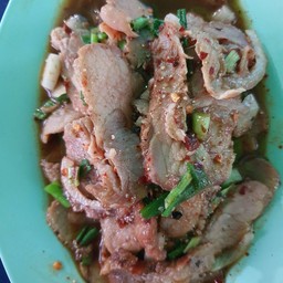 น้ำตกหมู.น้ำตกเนื้อ