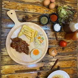 สเต็กแฮมเบิร์กหมู