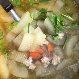 ต้มจืดฟักหมูสับเห็ดหอม