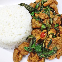 ข้าวกระเพราไก่กรอบ