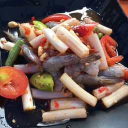 ตำไทยไหลบัว-กุ้งสด