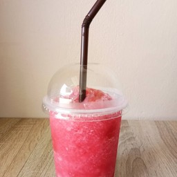 สตรอเบอร์รี่ปั่น แก้วเล็ก 16 ออนซ์