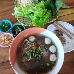 ฝุดเฟี้ยวก๋วยเตี๋ยวเรือ