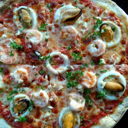 พิซซ่าซีฟู้ด