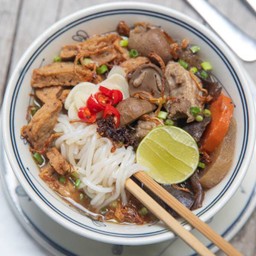 Banh Canh ก๊วยจั๊บญวนต้นตำรับ