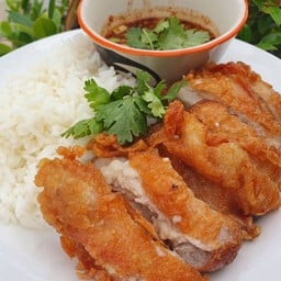 หมี่ไก่ฉีก ก๋วยเตี๋ยวแห้ง ตลาดรถไฟขจรวิทย์