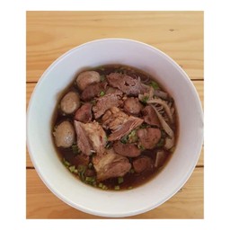 ก๋วยเตี๋ยวโคตรตุ๋น