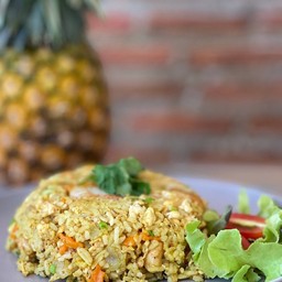 ข้าวผัดสับปะรดกุ้ง