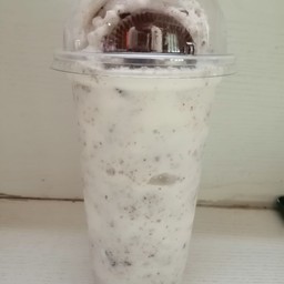 นมสดโอริโอ้ปั่น