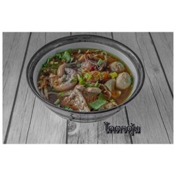 ก๋วยเตี๋ยวหมู