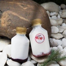 อาหารตามสั่ง ,ส้มตำ , น้ำสตรอเบอรี่นมสด