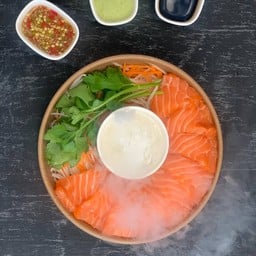 แซลมอนซาชิมิ