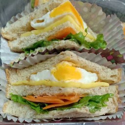 Sandwiches (แซนวิช) แซนวิช