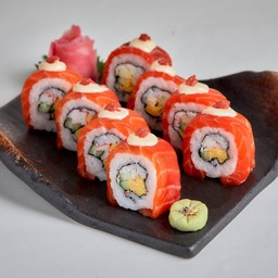 โรลปลาแซลมอน