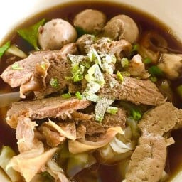 ก๋วยเตี๋ยวตาดี่หัวคลอง