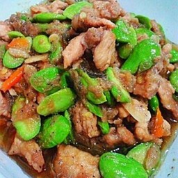 ผัดสะตอไก่