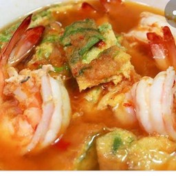 แกงส้มชะอมกุ้ง