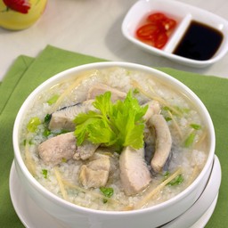 ข้าวต้มปลาไส่ขิง