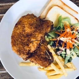 สเต็กไก่ทอด (Fried Chicken Steak)