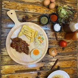 สเต็กแฮมเบิร์กเนื้อ