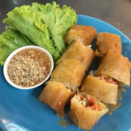 ปอเปี๊ยทอดผักรวม /Vegetable Spring Rolls
