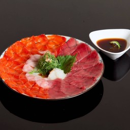 ปลาสามอย่างแล่สบง