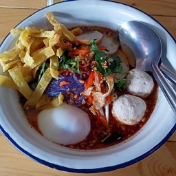 เตี๋ยวต้มยำไข่ออนเซ็น