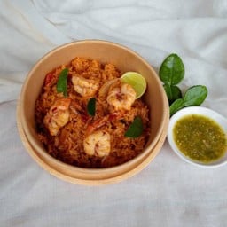 ข้าวผัดต้มยำกุ้ง/ปลาหมึก