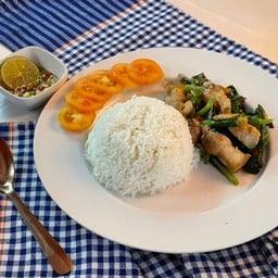 ติ๊กต็อกตามสั่ง (สามแยกพระประแดง)