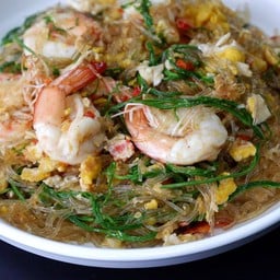 ผัดวุ้นเส้นชะอมกุ้ง