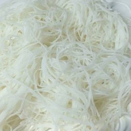 เส้นหมีี่ลวก