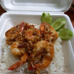 ข้าวกุ้งกะเทียม