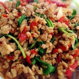 ข้าวราดกระเพราหมูผริกแห้ง