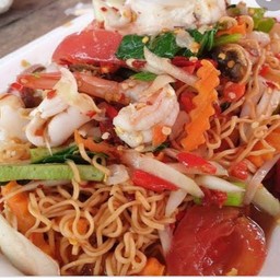 ตำมาม่าทะเลปลาร้า