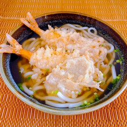 Tempura Udon อุด้งร้อน เทมปุระ