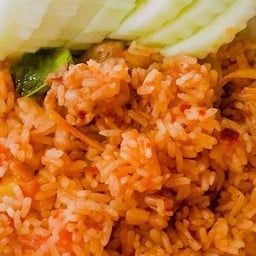 ข้าวผัดต้มยำหมู