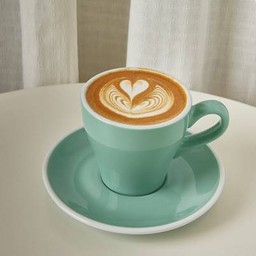 Flat White ( HOT )