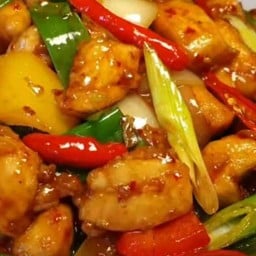 ครัวดาด้า แซ่บเว่อร์
