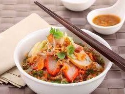 บะหมี่เกี๊ยวหมูแดง