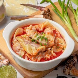 เกี๊ยวหมูต้มยำ