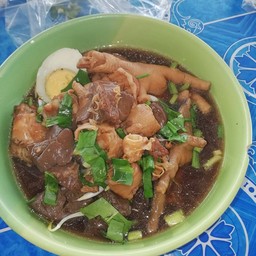 ก๋วยจั๊บป้าดาว ดงมูลเหล็ก