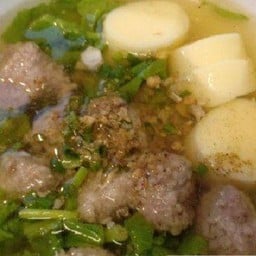 ต้มจืดเต้าหู้ไข่ หมูเด้ง(ผักกาดหอม)