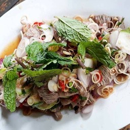 พล่าเนื้อมะเขือ