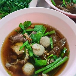 เกาเหลาเนื้อ ธรรมดา (ไม่ใส่เครื่องใน) ชิ้น,สด,เปื่อย