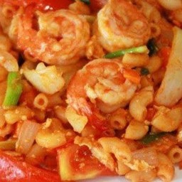 ผัดมักกะโรนี ทะเล/หมูกรอบ/เนื้อ