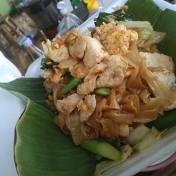 ผัดซีอิ้วใหญ่หมู