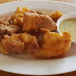 ขาหมูทอด