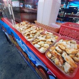 ไข่หมึกทอด (ทะลัก)